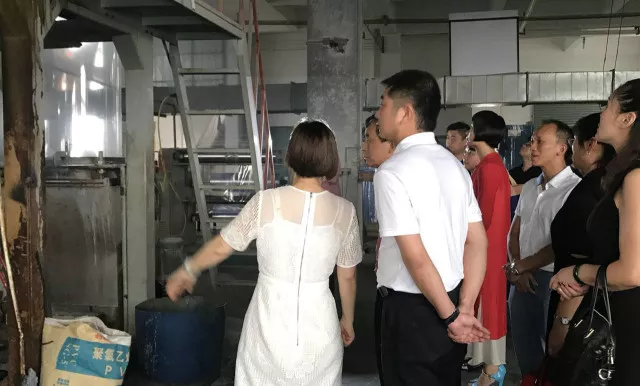 熱烈歡迎佛山市河南省商會(huì)領(lǐng)導(dǎo)蒞臨廣一塑薄膜有限公司參觀指導(dǎo)工作！