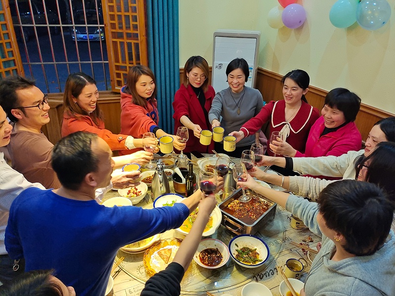 情系員工，心懷感恩|廣一塑12月員工生日會(huì)如約而至