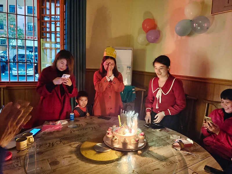 情系員工，心懷感恩|廣一塑12月員工生日會(huì)如約而至